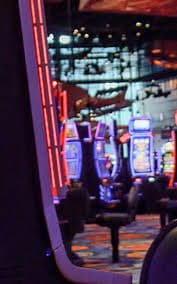 Pelbagai jenis permainan slot dengan tema menarik dan fitur bonus di platform digital